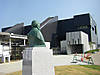 Station_Osensei_Statue.jpg